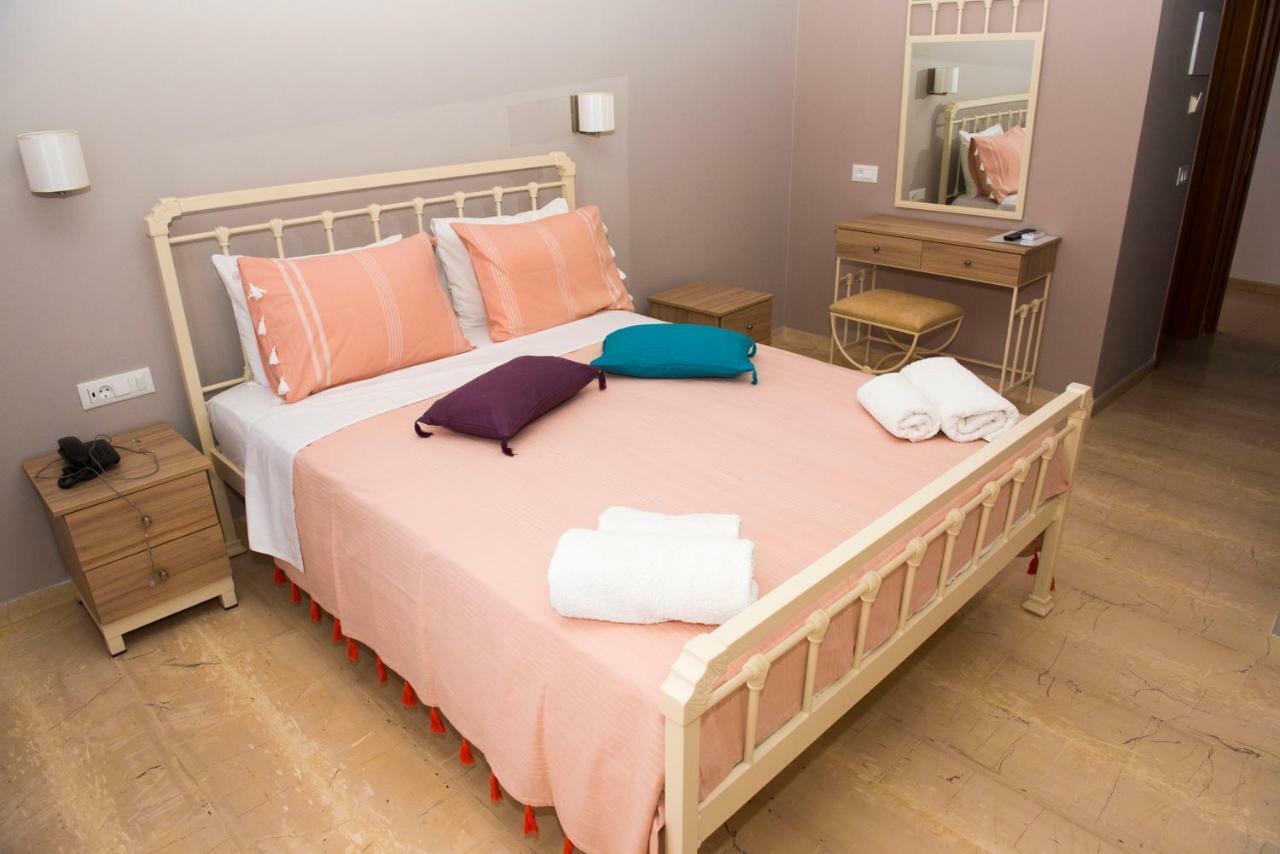 Ino Hotel Kamári Extérieur photo
