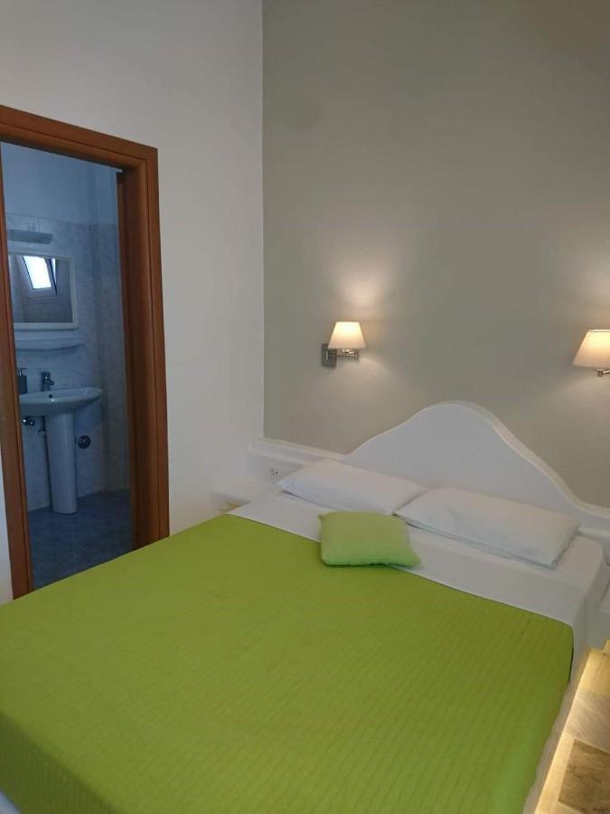 Ino Hotel Kamári Extérieur photo